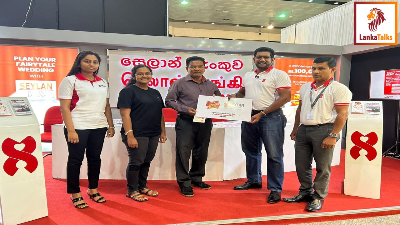 Seylan Bank Honors Mega Rewards Customers at Wedding Show 2024