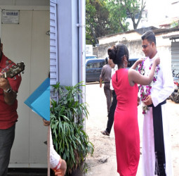 Russel’s holds Christmas party and deco competition