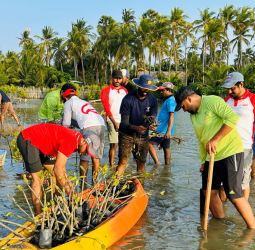 INSEE Cement’s mangrove restoration programme contributes to Sri Lanka’s coastal and biodiversity protection.