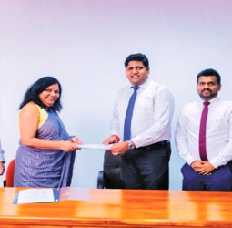 Ceyline Travels and Colombo University MBA Alumni Association sign MOU
