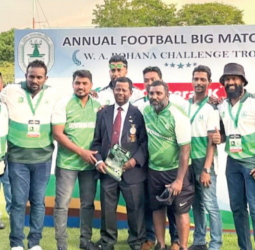 Isipathana Past Players Football Association pays tribute to veteran coach Sarath Master