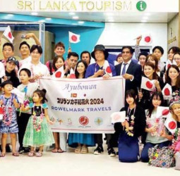 45 Japanese business personnel in Sri Lanka