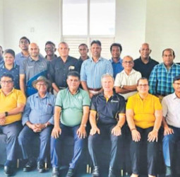 SLC match officials undergo training with Simon Taufel