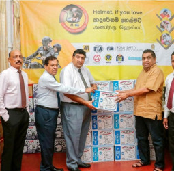 AAC helps out with Crash helmets for schoolchildren