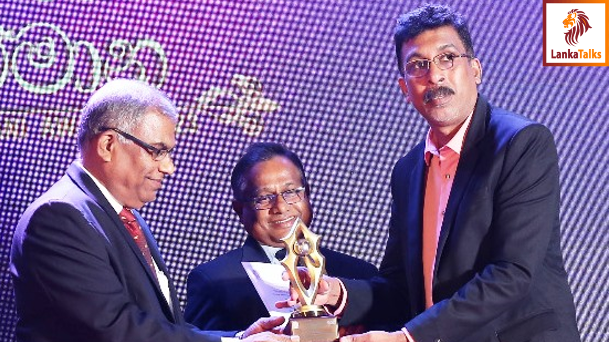 Wanamandawa Native Ayurvedic Drugs Manufactory receives Best Enterprise Award at Wayamba Wijayabhimani Awards