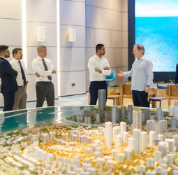 Lord Swire, Deputy Chairman of The Commonwealth Enterprise and Investment Council (CWEIC), Visits Port City Colombo