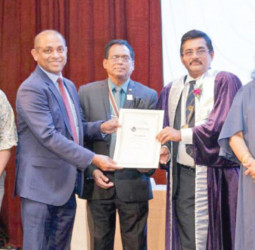 Singer wins ‘Most Innovative and Informative Trade Stall Award’ at Architect 2025