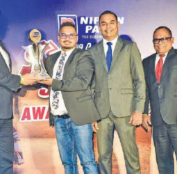 Nippon Paint Racing Team wins SLARDAR Super-Series