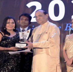 International Dental Care (IDC) awarded as best dental hospital at Pinnacle Sri Lanka Awards