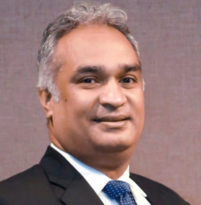 A tripartite approach to digital learning: Government, youth, and social media in Sri Lanka