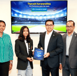 Tharushi Karunarathna sprints ahead with ComBank