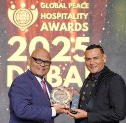 Sun Siyam Pasikudah and its group properties alongside Chairman recognized at Global Peace Hospitality Awards 2025