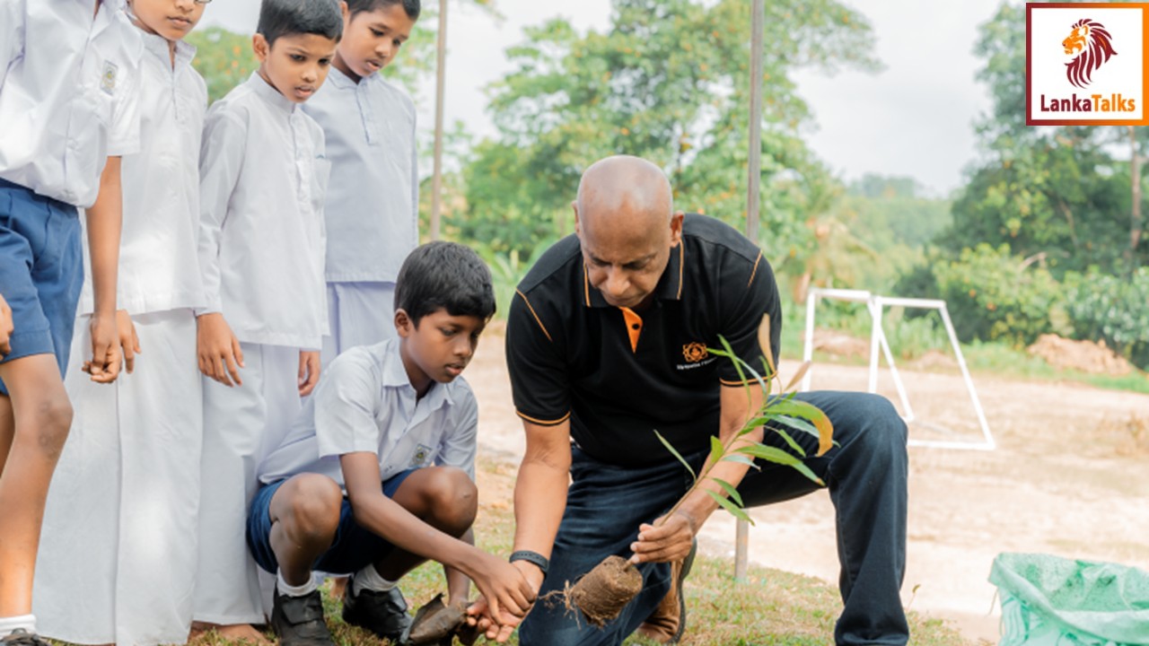 Siyapatha Finance Kicks Off National School-level Tree Planting Project