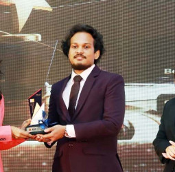 Shenara Shanali Manamperi honoured as Best Female Pet Groomer in Sri Lanka