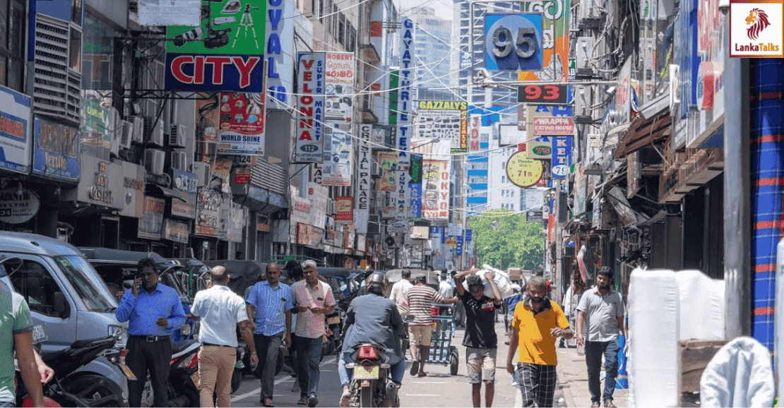 LIFE INSURANCE SECTOR SHOWS STRONG GROWTH