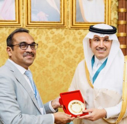 Saudi Minister of Transport and Logistics receives Minister Bimal Rathnayake